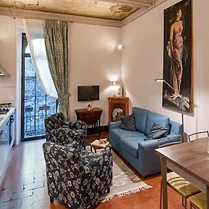 Apartment Residenza Stuart - Red - Dimora Storica, Montepulciano